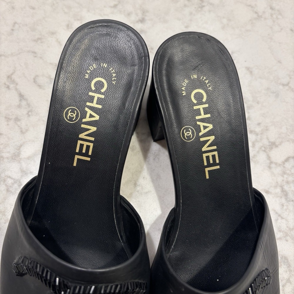Chanel Black Leather Beaded CC Logo‎ Block Heel Mule Sandals 36.5 Made in Italy - Picture 5 of 16